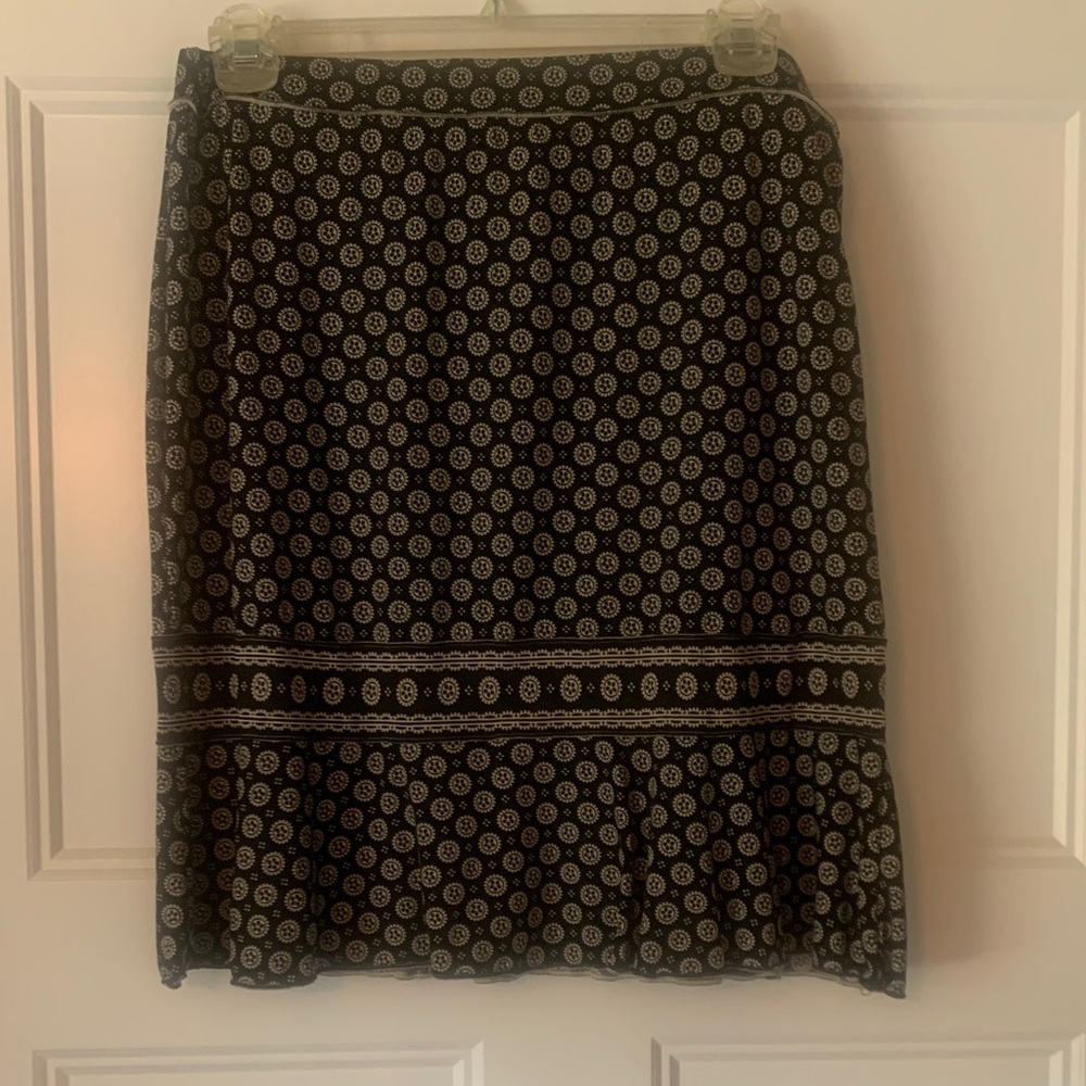 Max Studio Black and Cream Patterned Midi Skirt